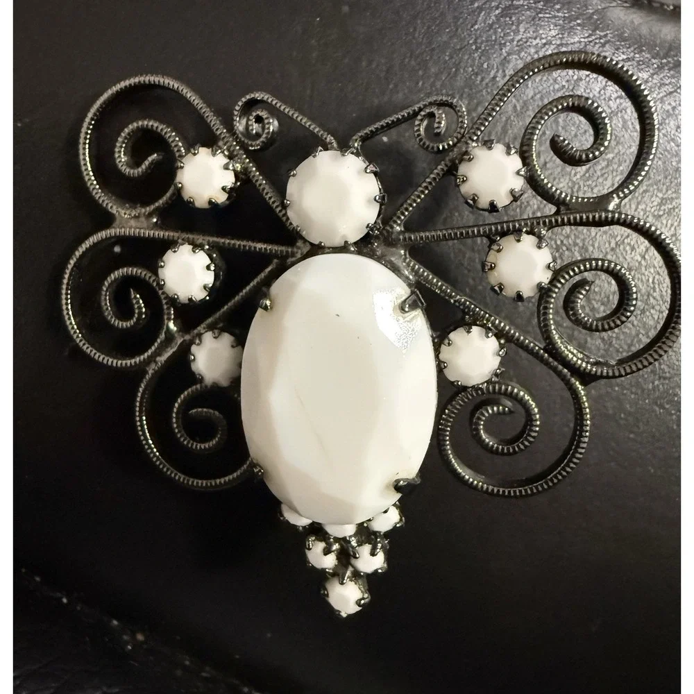 Vintage MOD Style White Milk Glass Stones Butterfly Brooch Gunmetal Silver Tone